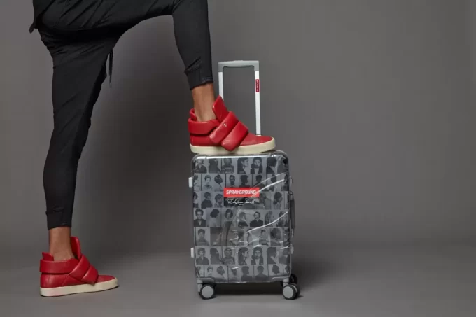 BAGAJ DE MÂNĂ 3M TRANSPARENT CU STAMPĂ LAQUAN SMITH BAGAJ DE MÂNĂ 3M TRANSPARENT CU STAMPĂ LAQUAN SMITH