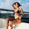 BIKINI CU MODEL DE BANI LA MIEZUL NOPȚII BIKINI CU MODEL DE BANI LA MIEZUL NOPȚII