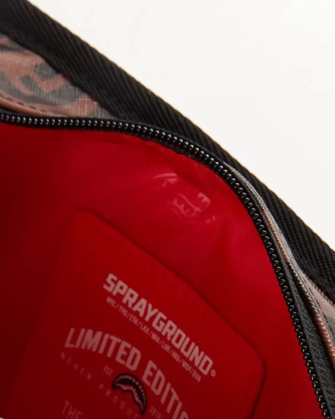CARGO CROSSBODY: ÎMPĂRȚIȚI BONUL CARGO CROSSBODY: ÎMPĂRȚIȚI BONUL