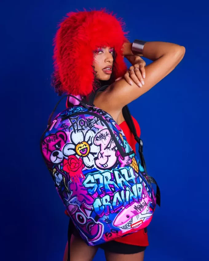 ESTE UN RUCSAC DLXR COMPLICAT ESTE UN RUCSAC DLXR COMPLICAT