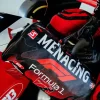 FORMULA 1 DUFFLE AMENINȚĂTOARE FORMULA 1 DUFFLE AMENINȚĂTOARE