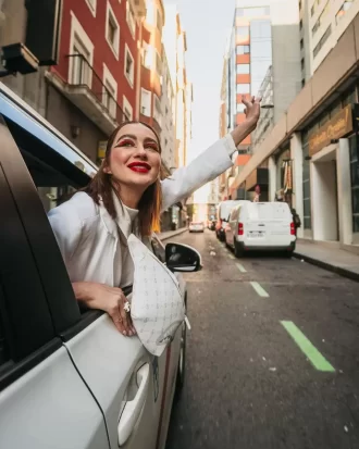 Geantă crossbody cu model pudrat și model de bani