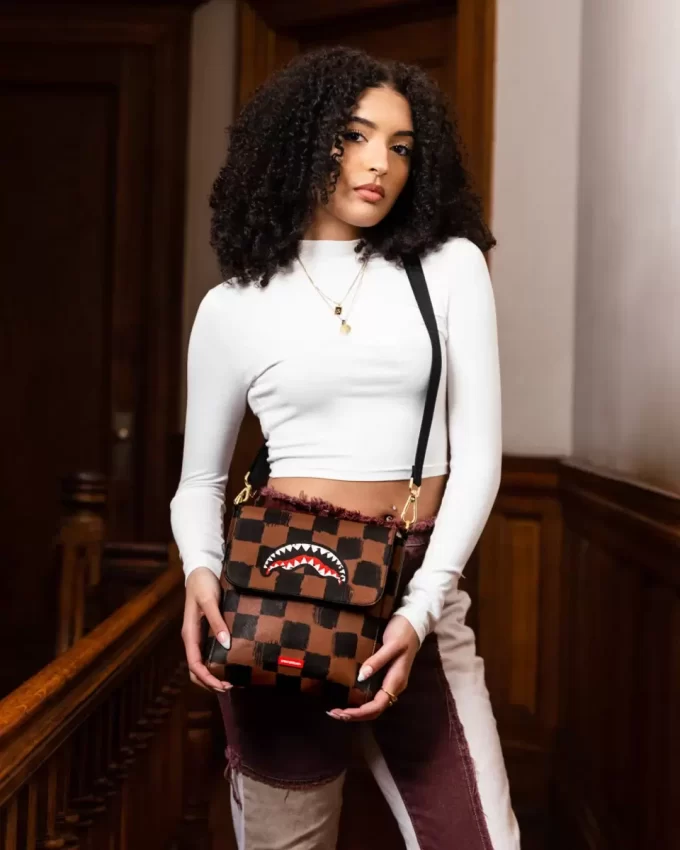 Geantă crossbody mare SHARKS IN PARIS VANQUISH Geantă crossbody mare SHARKS IN PARIS VANQUISH