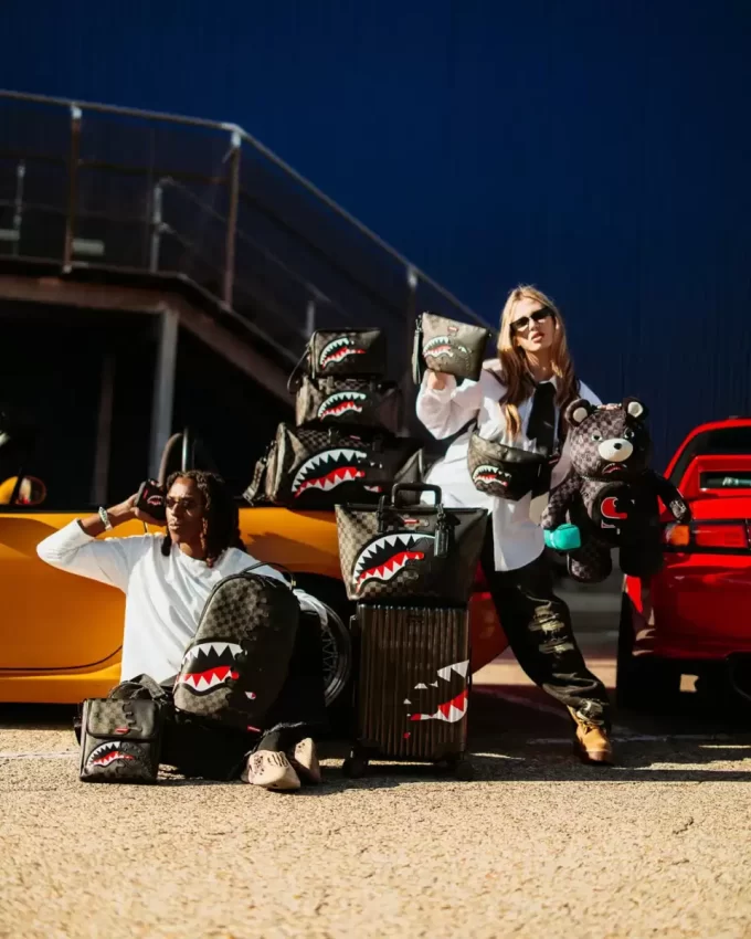 Geantă tip sling SPEED SHARK cu glisare laterală