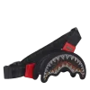 GEANTĂ TRINITY CAMO SHARKMOUTH CROSSBODY GEANTĂ TRINITY CAMO SHARKMOUTH CROSSBODY