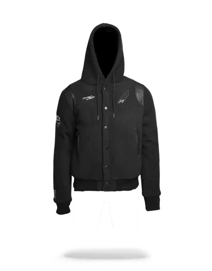 JACHETĂ CU PATCHE-URI ARMATE VARSITY JACHETĂ CU PATCHE-URI ARMATE VARSITY
