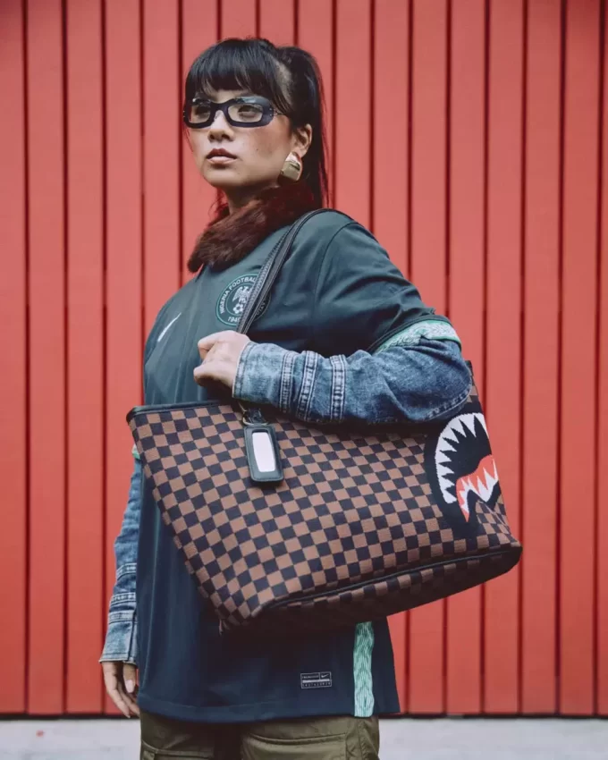 KYOTOKNIT RECHINI ÎN PARIS ȘOC