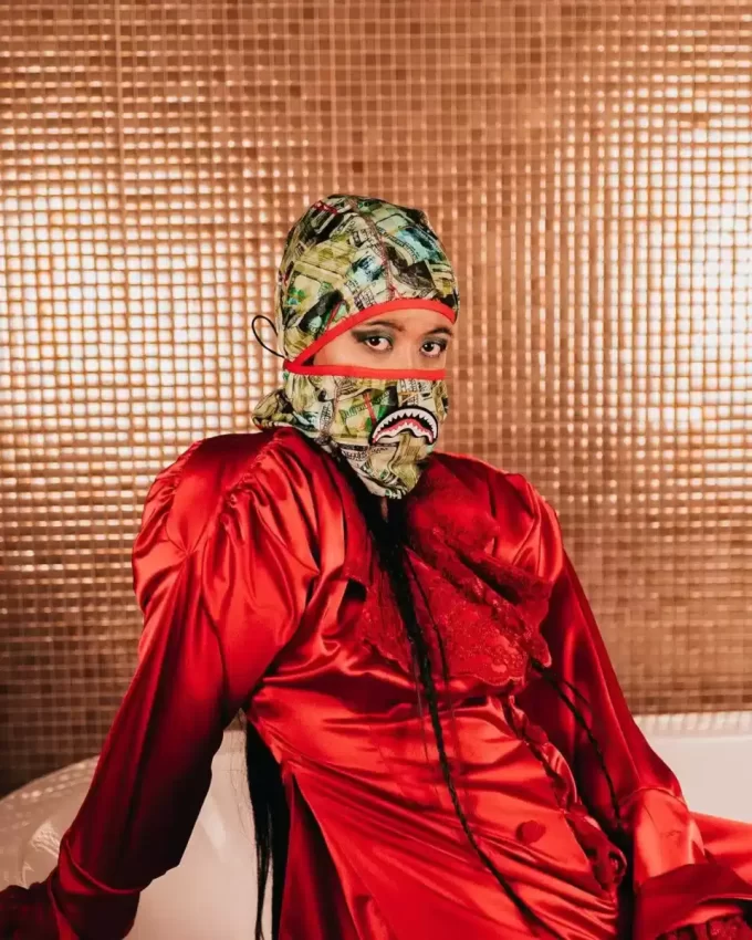 MAMA, AM FĂCUT SĂ-MI DAU MASCA DE SKI MAMA, AM FĂCUT SĂ-MI DAU MASCA DE SKI