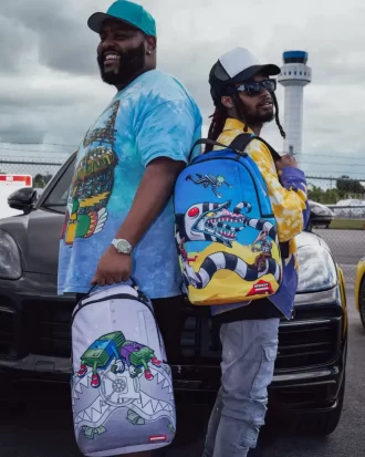 MONEY BOYS FAC BANI ÎN TIMP CE DORMESC RUCSAC (DLXR)
