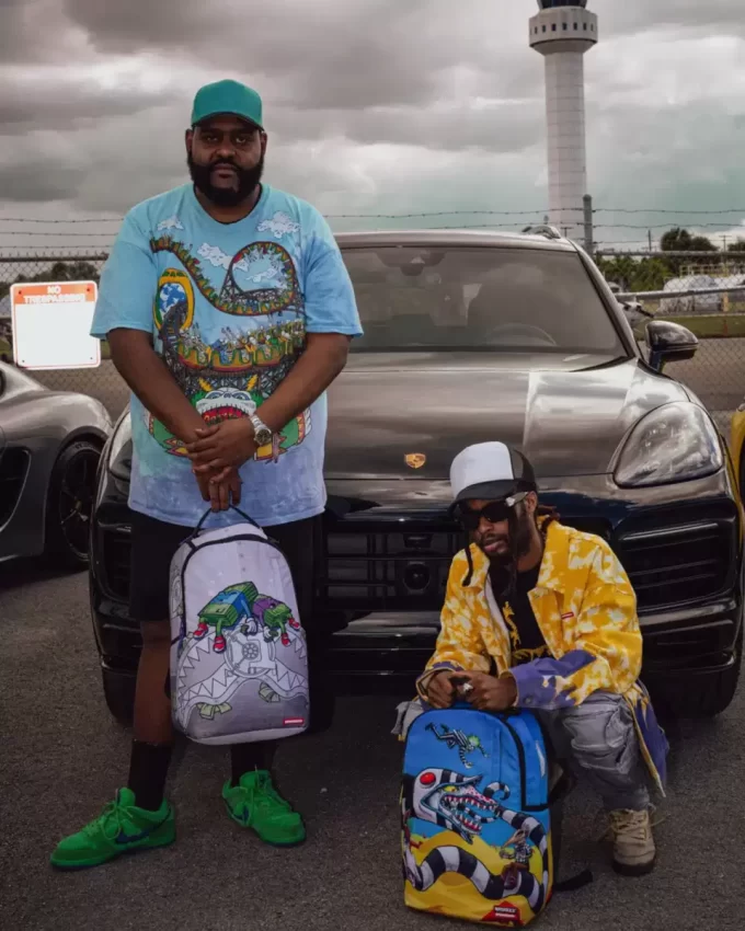 MONEY BOYS FAC BANI ÎN TIMP CE DORMESC RUCSAC (DLXR) MONEY BOYS FAC BANI ÎN TIMP CE DORMESC RUCSAC (DLXR)