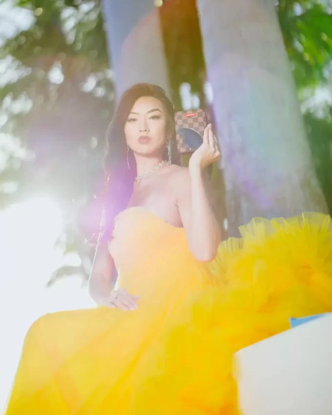 Portofel cu fermoar Sharks in Paris, disponibil pentru decolare