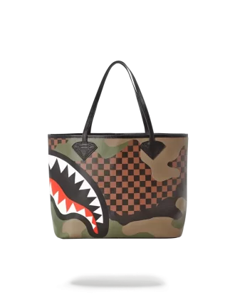 PUNGĂ SHARKS IN PARIS (EDIȚIE CAMO)