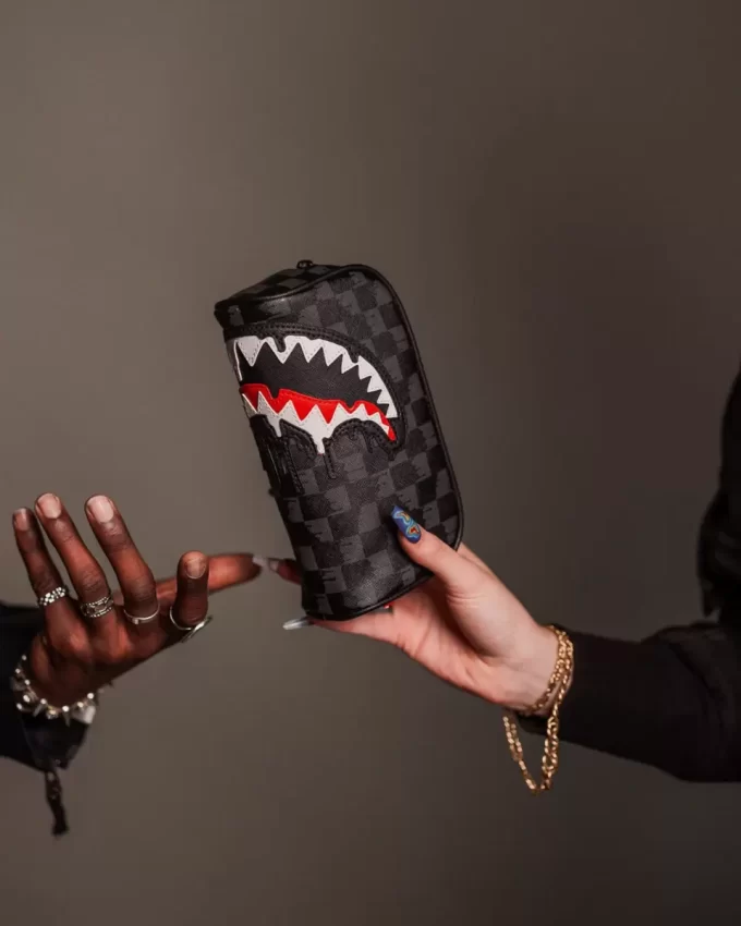 PUNGĂ THUNDERDRIP SHARKS IN PARIS