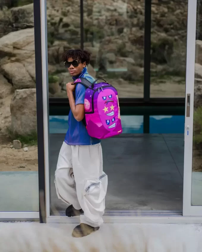 RUCSAC ALIENI ALIENI RUCSAC ALIENI ALIENI