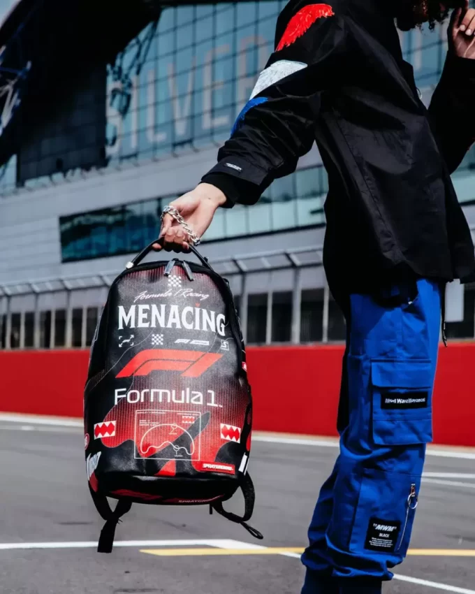 RUCSAC FORMULA 1 AMENINȚĂTOR (DLXV) RUCSAC FORMULA 1 AMENINȚĂTOR (DLXV)