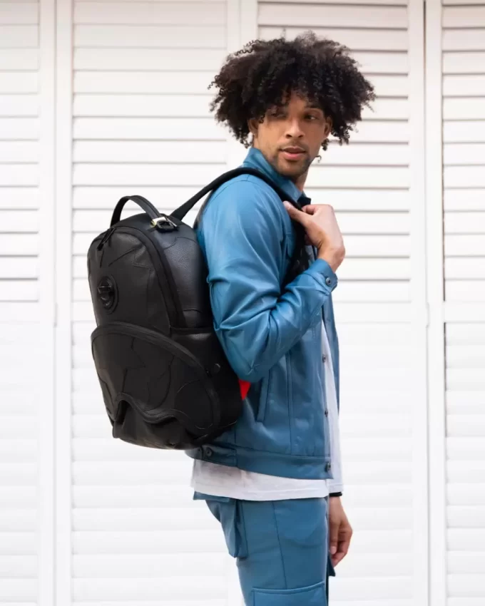 RUCSAC HEAVY METAL SHARK NEGRU (DLXV) RUCSAC HEAVY METAL SHARK NEGRU (DLXV)