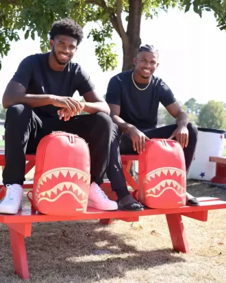RUCSAC KING OF KINGS SHEDEUR ȘI SHILO SANDERS SHARK