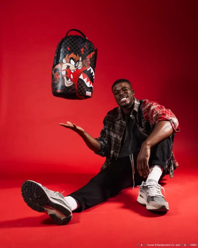 Rucsac Looney Tunes Taz Tear Up DLXSV Rucsac Looney Tunes Taz Tear Up DLXSV