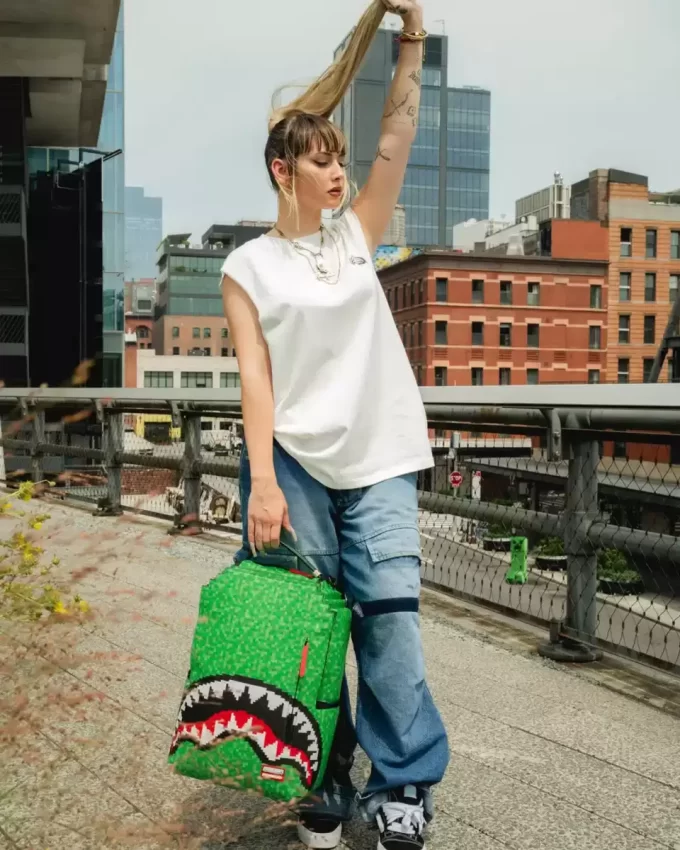 RUCSAC MINECRAFT CREEPER SHARK RUCSAC MINECRAFT CREEPER SHARK