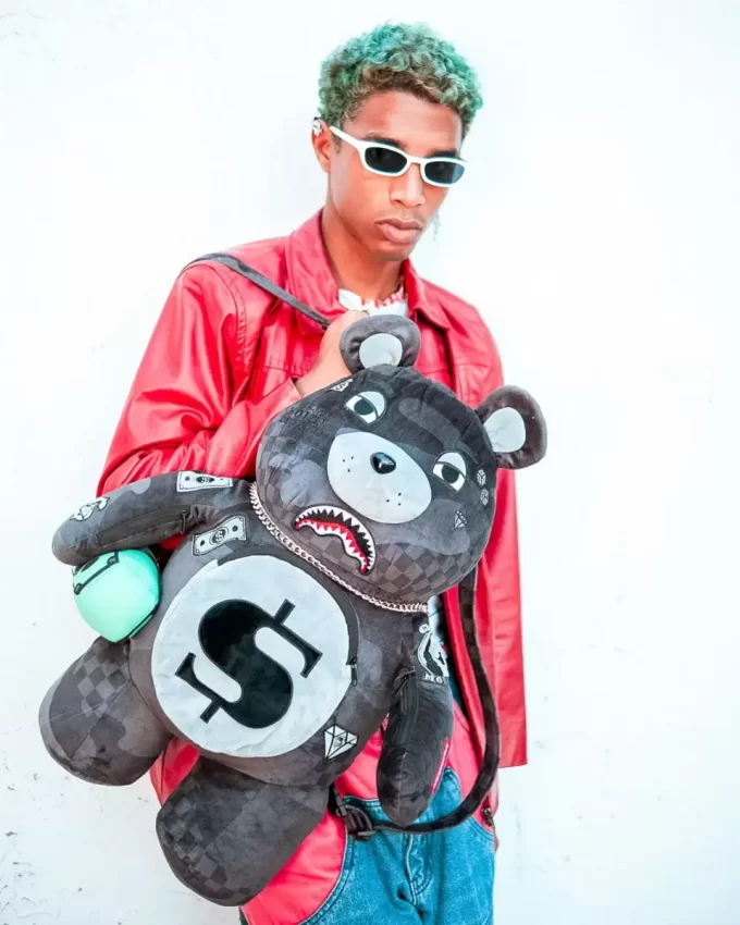 RUCSAC MONEYBEAR URSULEȚ DE PLUȘ 3 AM NEVER SLEEP RUCSAC MONEYBEAR URSULEȚ DE PLUȘ 3 AM NEVER SLEEP