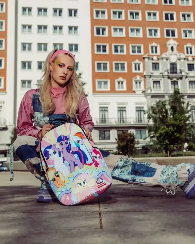 Rucsac My Little Pony cu echipa de rechini Rucsac My Little Pony cu echipa de rechini