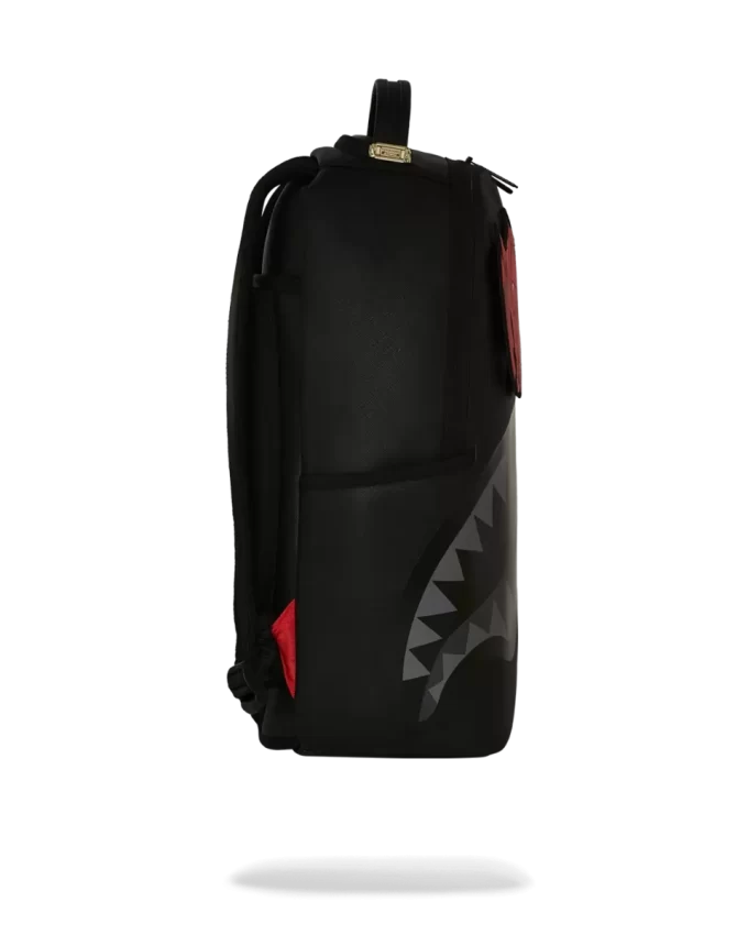 Rucsac SPLIT SAINT cu 6 ochi și închidere velcro detașabilă, model rechin Rucsac SPLIT SAINT cu 6 ochi și închidere velcro detașabilă, model rechin