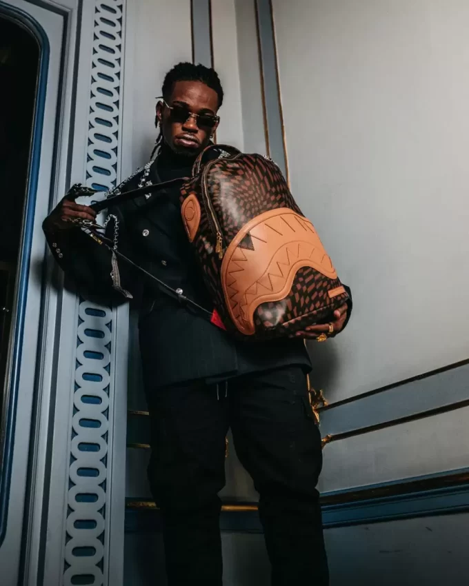 RUCSAC TRIPPY HENNY (DLXV) RUCSAC TRIPPY HENNY (DLXV)