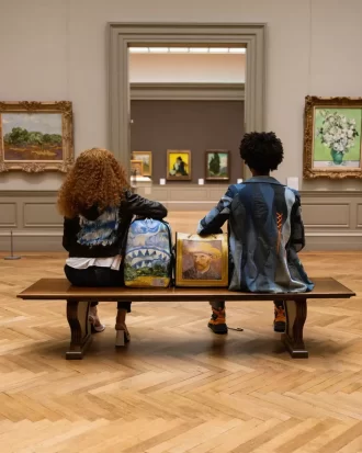 RUCSACUL MET VAN GOGH CÂMP DE GRÂU CU CHIPORAȘI