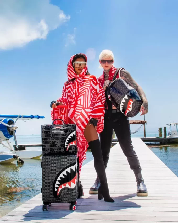 SHARKFINITY STEALTH PILOT SHARKNAUTICS BAGAJ DE MÂNĂ HARDSHELL SHARKFINITY STEALTH PILOT SHARKNAUTICS BAGAJ DE MÂNĂ HARDSHELL