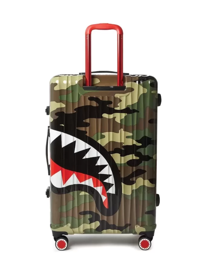 SHARKNAUTICS (CAMOUFLAJ) BAGAJ DE DIMENSIUNE MAXIMĂ DE 29,5” SHARKNAUTICS (CAMOUFLAJ) BAGAJ DE DIMENSIUNE MAXIMĂ DE 29,5”